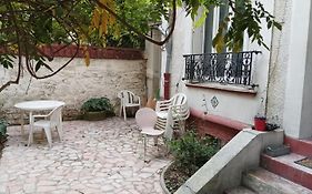 Garibaldi Mini-Maison Jardin